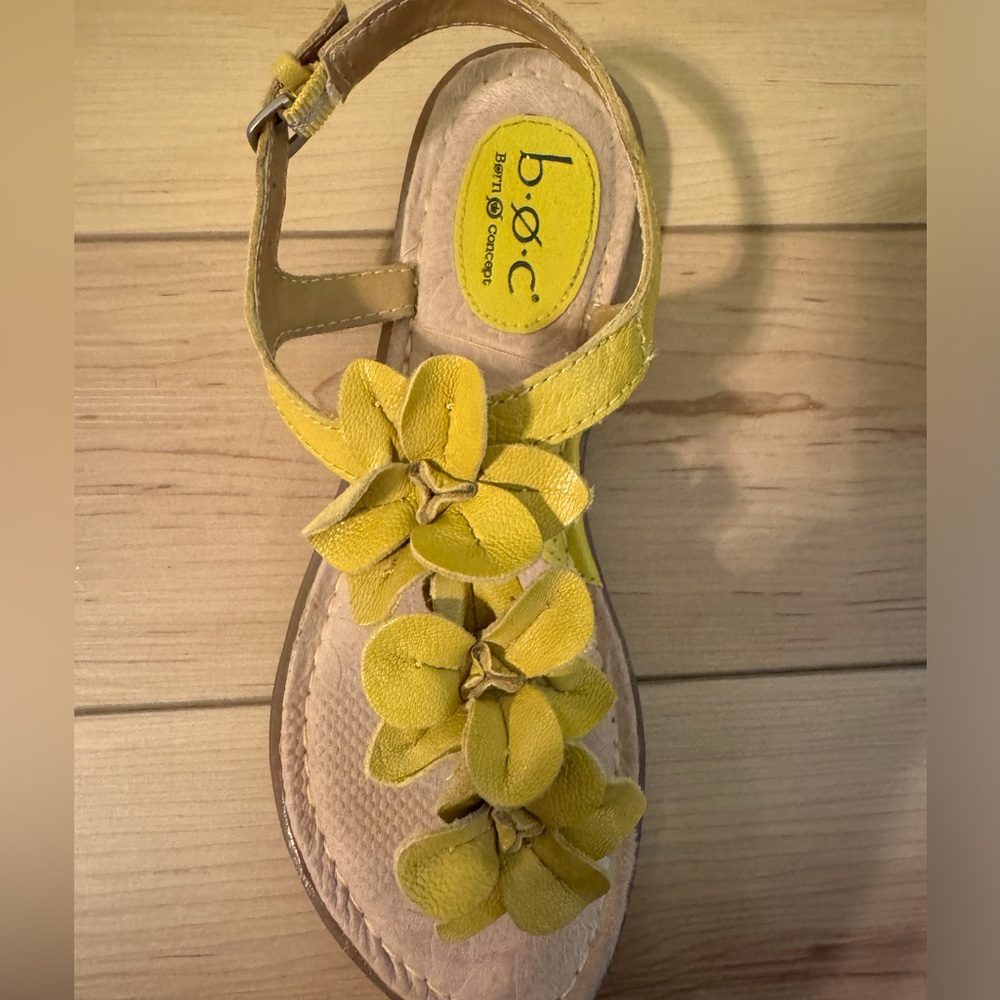 B.o.c yellow flower sandal